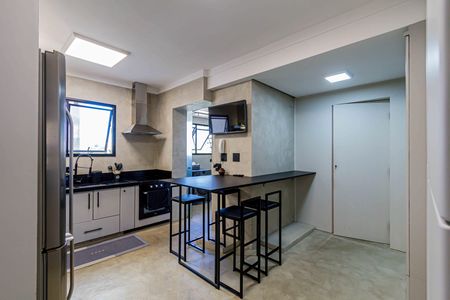Apartamento à venda com 149m², 2 quartos e 3 vagas Apartamento à venda com 149m², 2 quartos e 3 vagasCozinha
