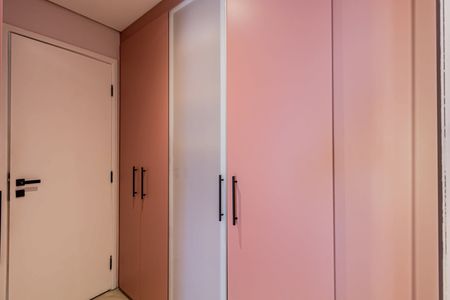 Apartamento à venda com 149m², 2 quartos e 3 vagas Apartamento à venda com 149m², 2 quartos e 3 vagasSuite 02 - Closet