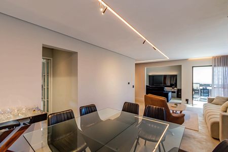 Apartamento à venda com 149m², 2 quartos e 3 vagas Apartamento à venda com 149m², 2 quartos e 3 vagasSala