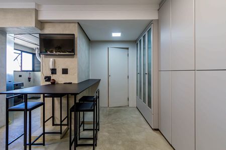 Apartamento à venda com 149m², 2 quartos e 3 vagas Apartamento à venda com 149m², 2 quartos e 3 vagasCozinha