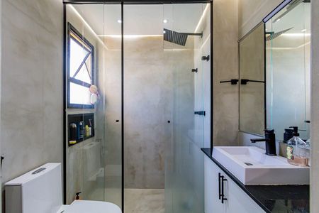 Apartamento à venda com 149m², 2 quartos e 3 vagas Apartamento à venda com 149m², 2 quartos e 3 vagasSuite 01 - Banheiro