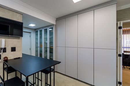 Apartamento à venda com 149m², 2 quartos e 3 vagas Apartamento à venda com 149m², 2 quartos e 3 vagasCozinha