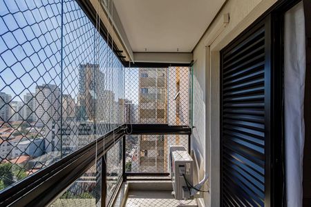 Apartamento à venda com 149m², 2 quartos e 3 vagas Apartamento à venda com 149m², 2 quartos e 3 vagasSuite 01 - Varanda