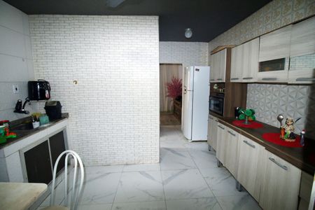 Casa à venda com 300m², 2 quartos e 1 vagaCozinha