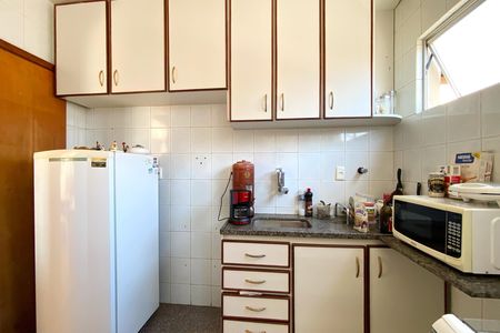 Cozinha de apartamento à venda com 3 quartos, 80m² em Santa Efigênia, Belo Horizonte