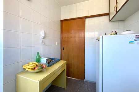 Cozinha de apartamento à venda com 3 quartos, 80m² em Santa Efigênia, Belo Horizonte