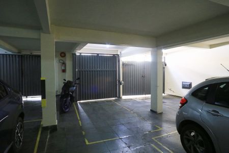 Garagem de apartamento à venda com 3 quartos, 115m² em Nova Floresta, Belo Horizonte