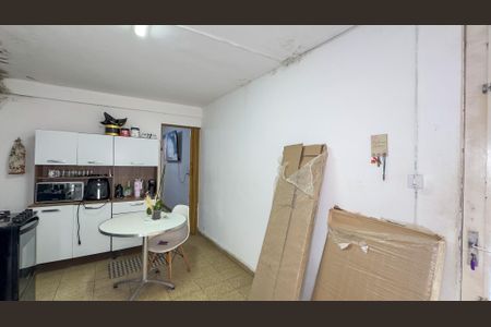 Casa à venda com 183m², 4 quartos e 2 vagasCasa 2 - Cozinha
