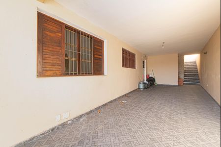 Garagem de casa à venda com 2 quartos, 183m² em Jardim Brasilia, São Paulo