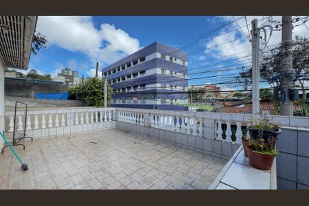 Casa à venda com 183m², 4 quartos e 2 vagasVaranda