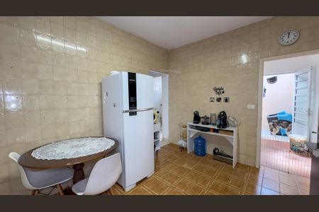 Casa à venda com 183m², 4 quartos e 2 vagasCasa 2 - Cozinha
