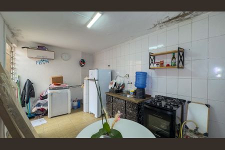 Casa à venda com 183m², 4 quartos e 2 vagasCasa 2 - Cozinha