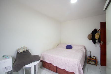 Quarto 1 de apartamento para alugar com 2 quartos, 75m² em Sete Pontes, São Gonçalo