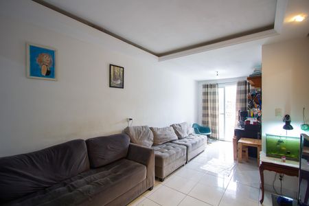 Apartamento para alugar com 75m², 2 quartos e 1 vagaSala