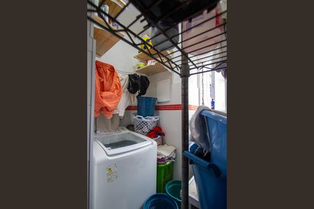 Área de Serviço de apartamento para alugar com 2 quartos, 75m² em Sete Pontes, São Gonçalo