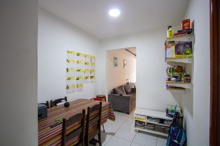 Apartamento para alugar com 75m², 2 quartos e 1 vagaSala