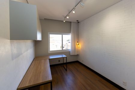 Casa de condomínio para alugar com 360m², 4 quartos e 4 vagas Casa de condomínio para alugar com 360m², 4 quartos e 4 vagasQuarto 1