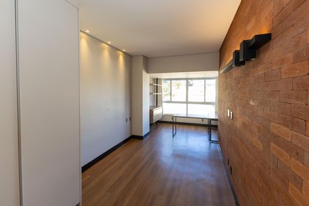 Casa de condomínio para alugar com 360m², 4 quartos e 4 vagas Casa de condomínio para alugar com 360m², 4 quartos e 4 vagasSuíte 3