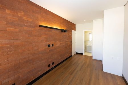 Casa de condomínio para alugar com 360m², 4 quartos e 4 vagas Casa de condomínio para alugar com 360m², 4 quartos e 4 vagasSuíte 3