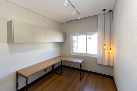 Casa de condomínio para alugar com 360m², 4 quartos e 4 vagas Casa de condomínio para alugar com 360m², 4 quartos e 4 vagasQuarto 1