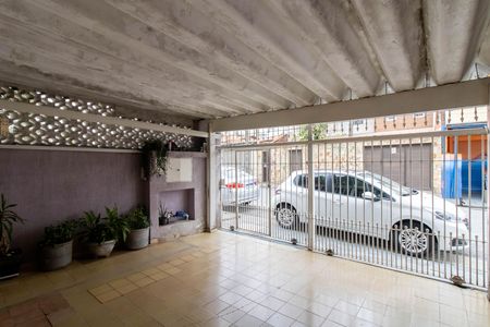 Garagem  de casa à venda com 3 quartos, 130m² em Jardim Flor da Montanha, Guarulhos