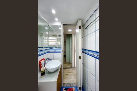 Apartamento para alugar com 50m², 2 quartos e 1 vaga Apartamento para alugar com 50m², 2 quartos e 1 vagaBanheiro