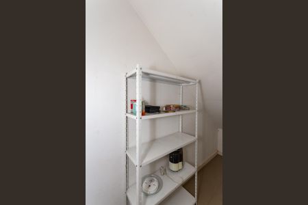 Casa à venda com 192m², 3 quartos e 2 vagas Casa à venda com 192m², 3 quartos e 2 vagasDeposito