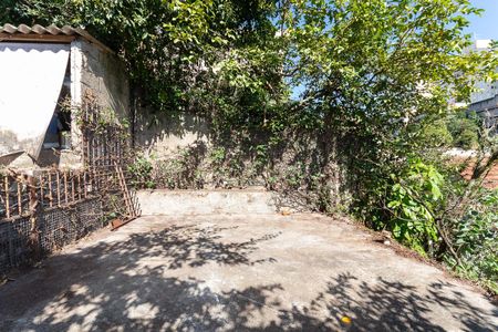 Casa à venda com 192m², 3 quartos e 2 vagas Casa à venda com 192m², 3 quartos e 2 vagasQuintal