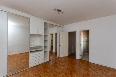 Casa à venda com 192m², 3 quartos e 2 vagas Casa à venda com 192m², 3 quartos e 2 vagasQuarto 1 Suíte