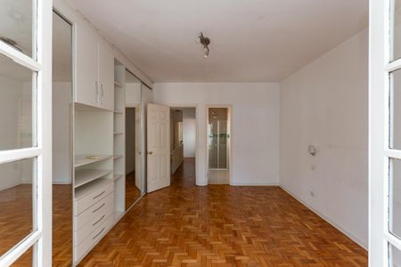 Casa à venda com 192m², 3 quartos e 2 vagas Casa à venda com 192m², 3 quartos e 2 vagasQuarto 1 Suíte