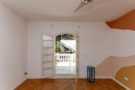 Casa à venda com 192m², 3 quartos e 2 vagas Casa à venda com 192m², 3 quartos e 2 vagasQuarto 3