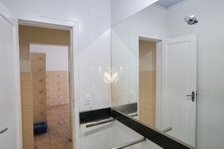 Casa para alugar com 100m², 2 quartos e sem vaga Casa para alugar com 100m², 2 quartos e sem vagaBanheiro