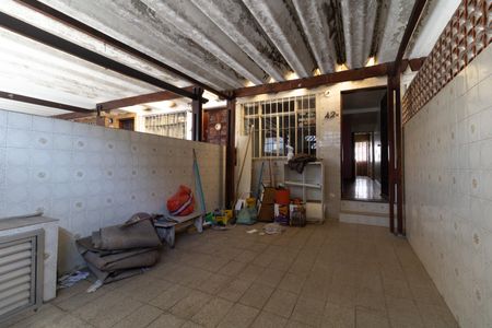 Garagem  de casa à venda com 2 quartos, 104m² em Sacoma, São Paulo