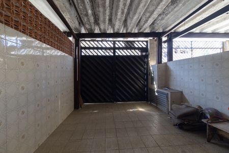 Garagem  de casa à venda com 2 quartos, 104m² em Sacoma, São Paulo