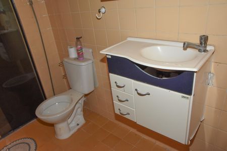 Apartamento à venda com 57m², 2 quartos e 1 vaga Apartamento à venda com 57m², 2 quartos e 1 vagaBanheiro Social