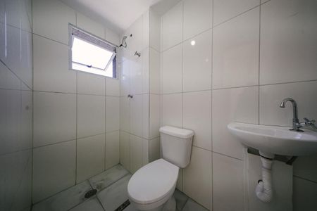 Banheiro de apartamento para alugar com 1 quarto, 30m² em Tremembé, São Paulo