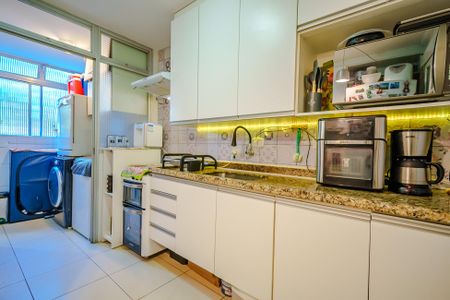 Cozinha de apartamento para alugar com 2 quartos, 63m² em Jardim Bonfiglioli, São Paulo
