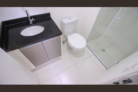 Banheiro de apartamento para alugar com 1 quarto, 30m² em Jardim Angela (zona Leste), São Paulo