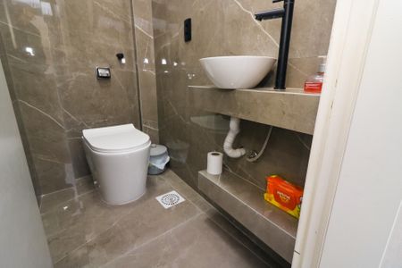 Apartamento à venda com 105m², 3 quartos e 1 vaga Apartamento à venda com 105m², 3 quartos e 1 vagaLavabo