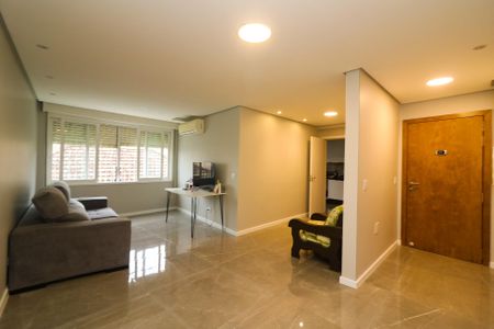 Apartamento à venda com 3 quartos, 105m² em Santo Antônio, Porto Alegre