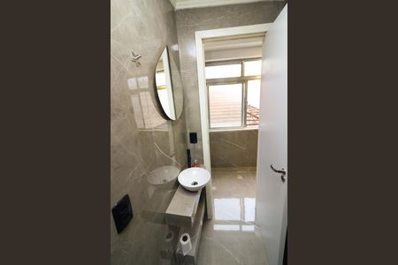 Apartamento à venda com 105m², 3 quartos e 1 vaga Apartamento à venda com 105m², 3 quartos e 1 vagaLavabo