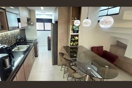 Cozinha de apartamento para alugar com 3 quartos, 182m² em Costazul, Rio das Ostras