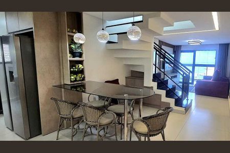 Apartamento para alugar com 182m², 3 quartos e 1 vaga Apartamento para alugar com 182m², 3 quartos e 1 vagaSala
