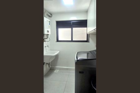 Área de serviço de apartamento para alugar com 3 quartos, 182m² em Costazul, Rio das Ostras