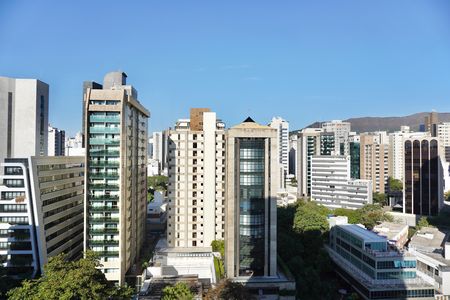 Vista  de kitnet/studio à venda com 1 quarto, 44m² em Savassi, Belo Horizonte