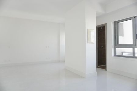 Studio à venda com 44m², 1 quarto e 1 vaga Studio à venda com 44m², 1 quarto e 1 vagaSala e quarto