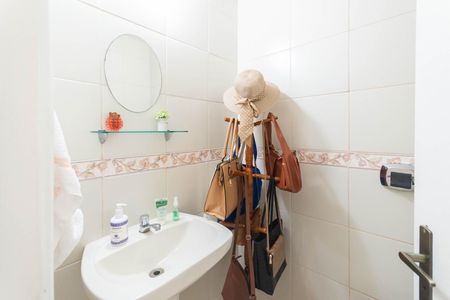 Apartamento para alugar com 75m², 2 quartos e 1 vagaLavabo