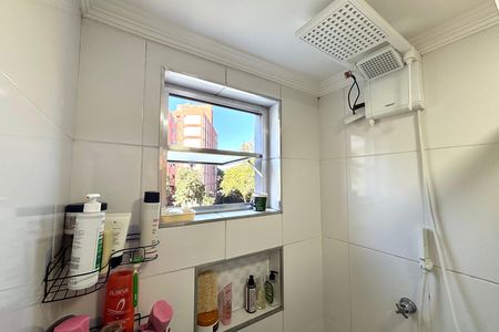 Apartamento à venda com 77m², 2 quartos e 1 vaga Apartamento à venda com 77m², 2 quartos e 1 vagaBanheiro