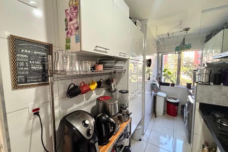 Cozinha de apartamento à venda com 2 quartos, 77m² em Jardim Artur Alvim, São Paulo