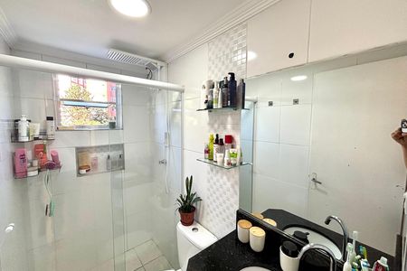 Banheiro de apartamento à venda com 2 quartos, 77m² em Jardim Artur Alvim, São Paulo
